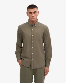 Organic Button Down Chemise – Olive poussiéreux