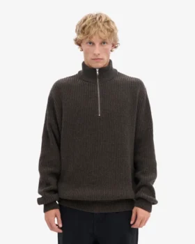 Pull col zippé en laine mérinos – Marron café